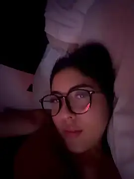 I_AM_SOPHIE_ Adlı Modelin Canlı XXX Sohbeti