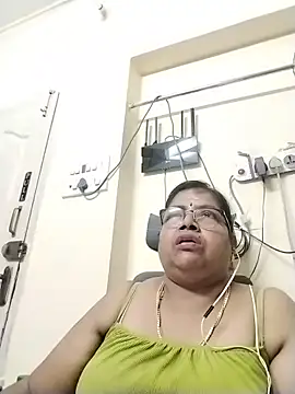 צ'אט XXX בשידור חי של bigbum68