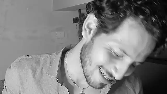 Chat +18 de Nicholasrodrii ao vivo