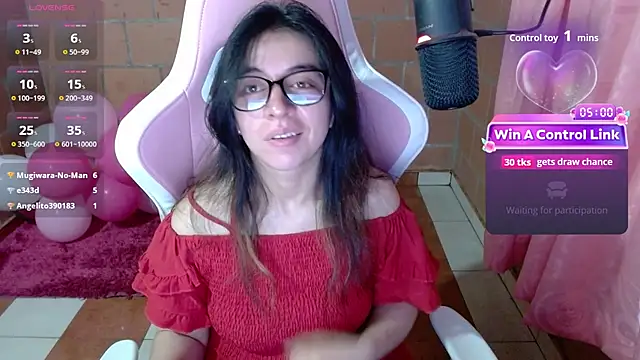 Онлайн чат XXX Maggie_Fox3