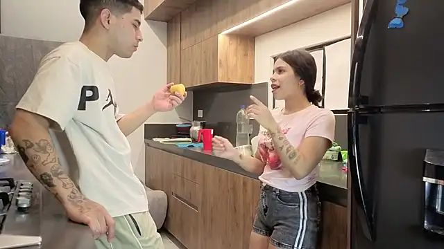 Онлайн чат XXX Hall_sextape