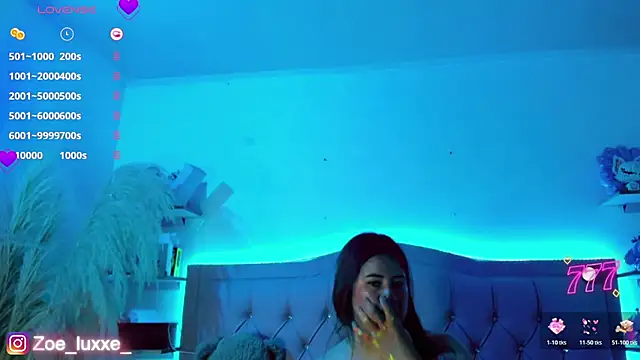 Zoe_Luxxe_'s Live XXX Chat