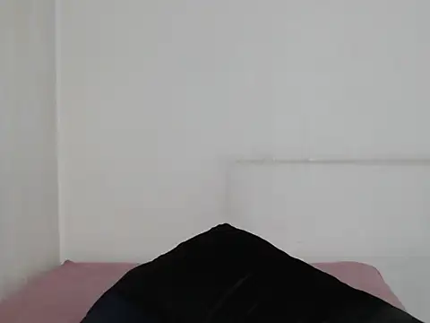 LunaSapphirex Adlı Modelin Canlı XXX Sohbeti