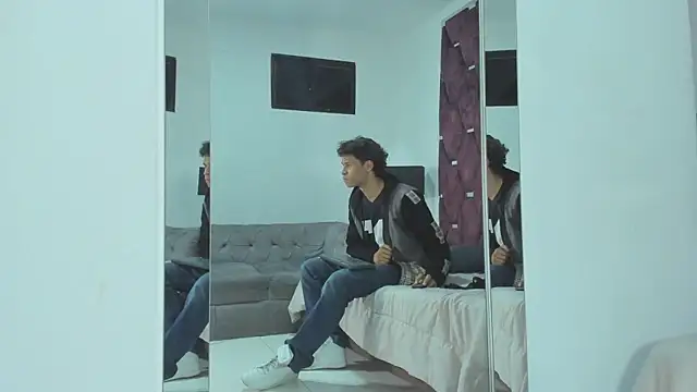 Chat XXX ao vivo de TonyBenedetti
