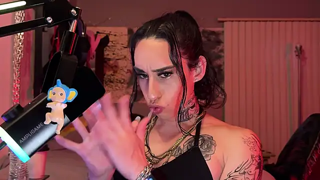 Chat XXX en directo de xoFrankie