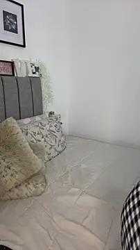 Olivia_valentti লাইভ XXX চ্যাট