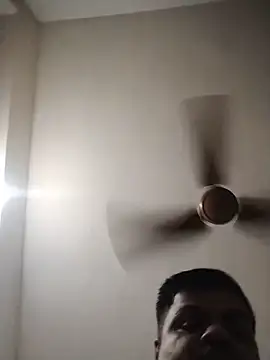 Desi_Lodo_Gujju_Boy élő XXX-chatje