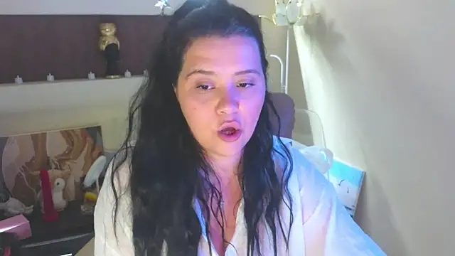 צ'אט XXX בשידור חי של Malika_uAngel