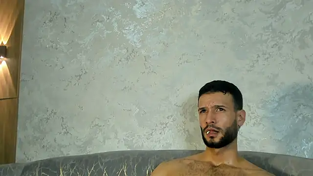 XXX chat uživo modela Jacob_Benelli