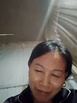 Kiss_love2 Adlı Modelin Canlı XXX Sohbeti