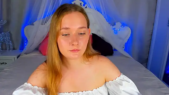 AlinaVice 现场XXX聊天