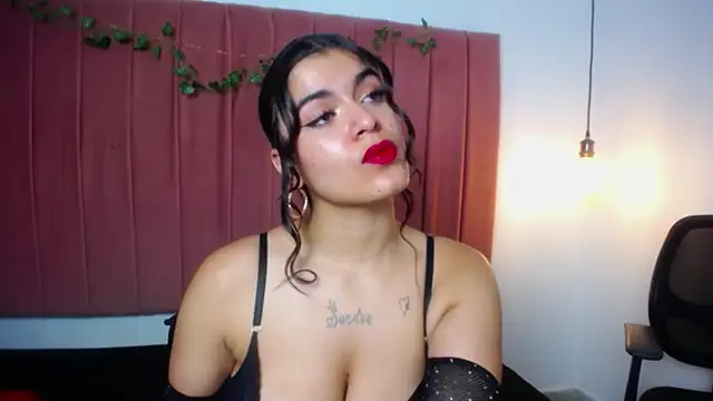 Chat +18 de ana_foxi ao vivo