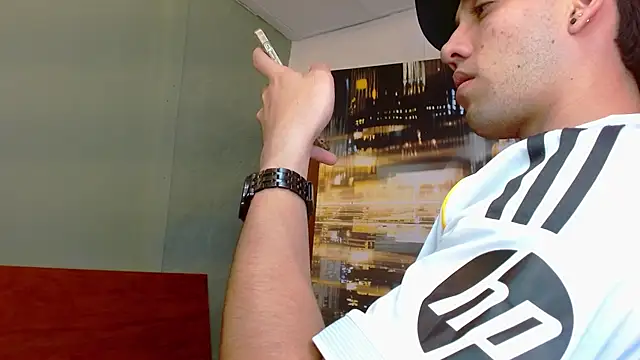 Czat XXX na żywo – alexgiraldo__