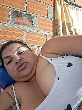 Juli_Powl 现场XXX聊天