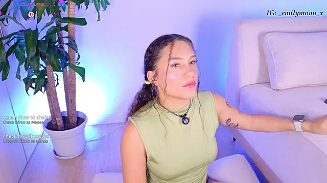 onlyemily_ Chat XXX in diretta