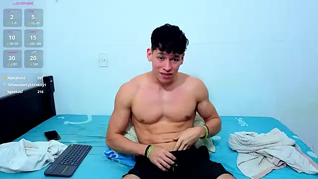 XXX chat uživo modela Luke_Muscle