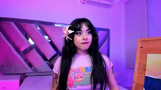 Elena_Tylor Adlı Modelin Canlı XXX Sohbeti