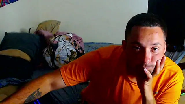 YoBleez's Live XXX Chat
