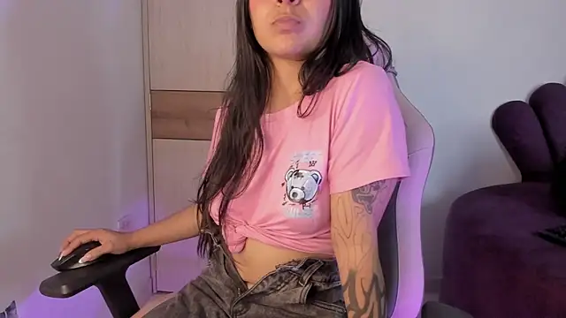 צ'אט XXX בשידור חי של sofi_soft_