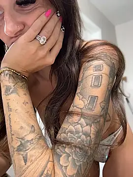 Kate-Paul's Live XXX Chat