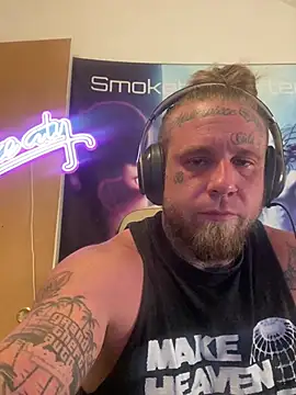 Smokebluntafterblunt's Live XXX Chat