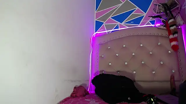 צ'אט XXX בשידור חי של violetaass