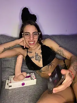Poison_Ivy_29 Chat XXX live