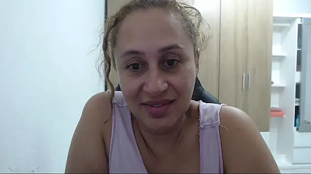 Czat XXX na żywo – RoxanaLove9