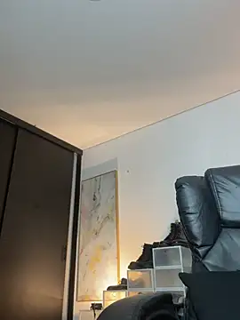 DimitriSullivan_ Adlı Modelin Canlı XXX Sohbeti