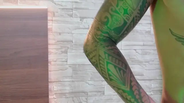 aaron_bolt লাইভ XXX চ্যাট