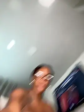 צ'אט XXX בשידור חי של Bustykeyla