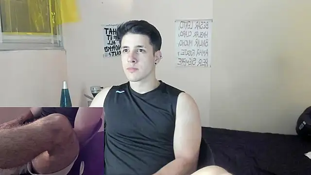 Pokazy przed kamerką – Adan_rivas_