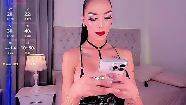 Michell_simons élő XXX-chatje