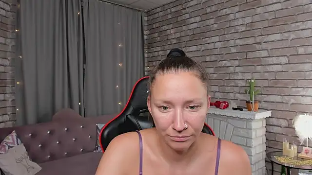 SarahCoksss' Live XXX Chat