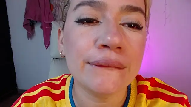 XXX chat uživo modela Carolina_2403