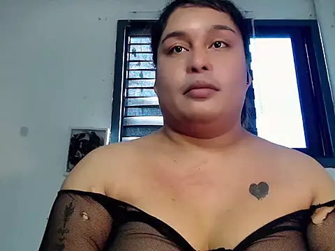 Hardcore_Tgirl – Naživo XXX chat