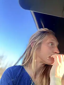 GoldenFlameGoddess élő XXX-chatje