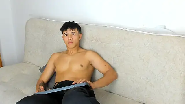 _Alex_Colton élő XXX-chatje