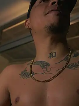 AlphaMasterXxx's Live XXX Chat