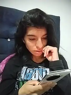 Chat XXX en directo de Ariell_Kieran