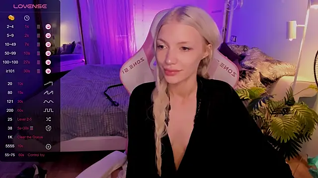AnyaTaylor_ Chat XXX in diretta