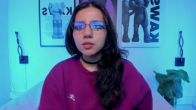 HollyPeach Chat XXX in diretta