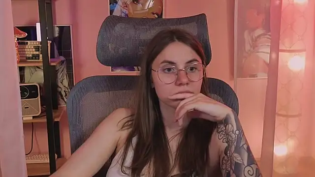 Chat +18 de _AnnaStark_ ao vivo