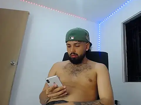 camilorestrepo77 live XXX chat