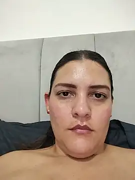 Онлайн чат XXX Mia_Hampton
