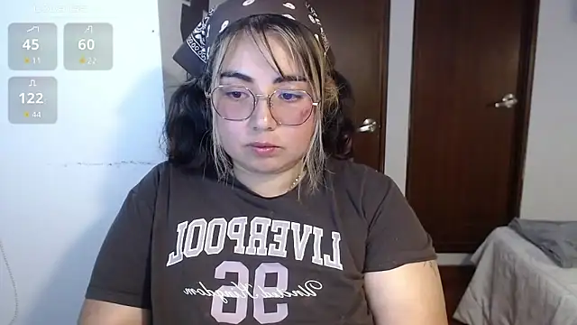 Chat XXX en directo de yini_angel