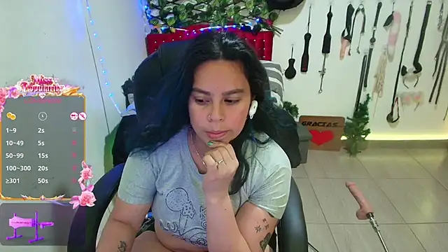 Chat +18 de elektra_32 ao vivo