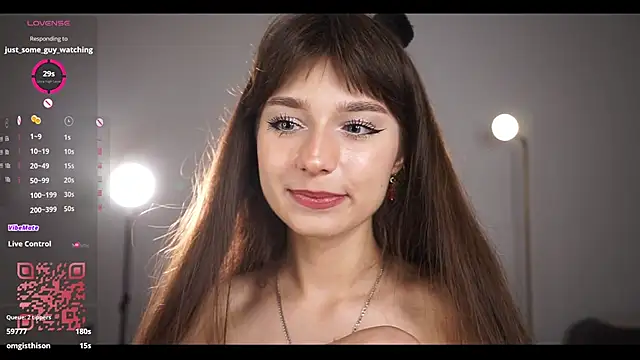 Lanenger élő XXX-chatje