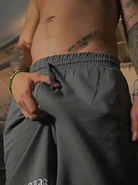 AlphaMasterXxx লাইভ XXX চ্যাট