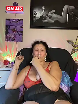 XXX chat uživo modela TheDime